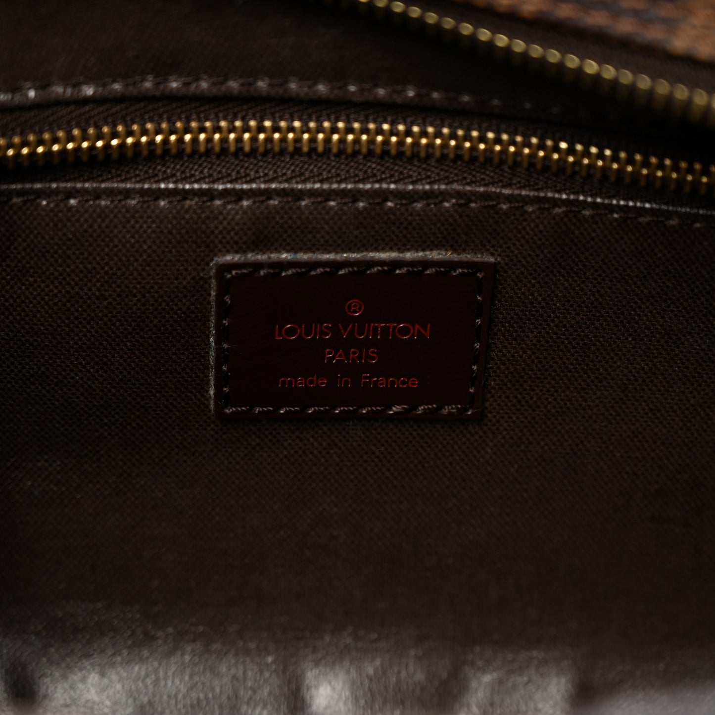 Damier Ebene Toiletry Bag 25