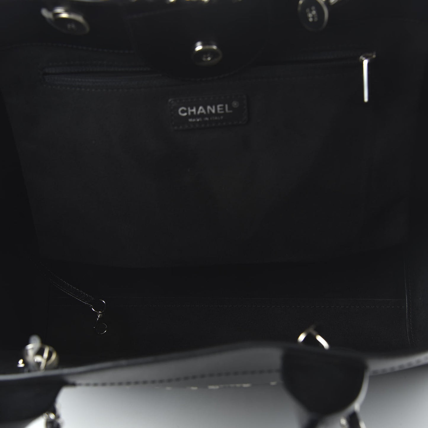 Caviar Large Studded Deauville Tote Black