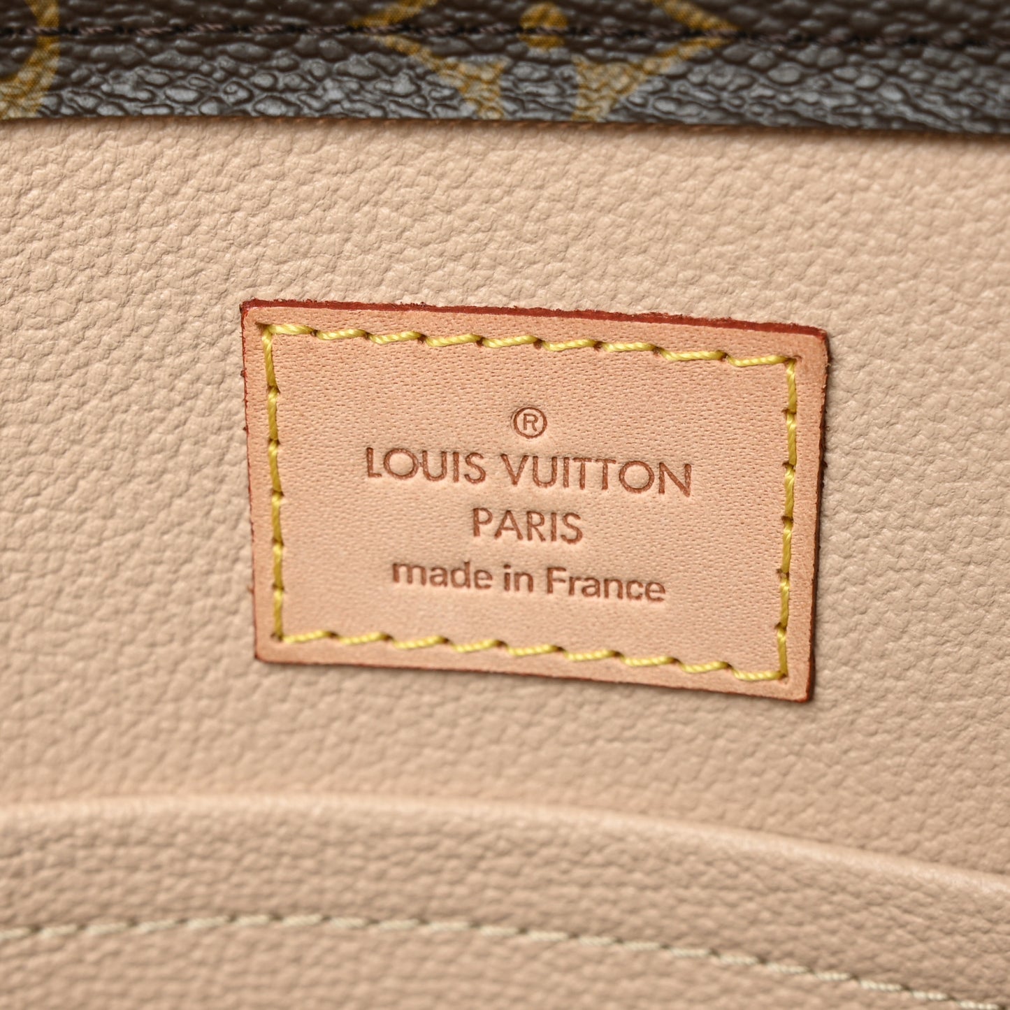 Monogram Sac Plat