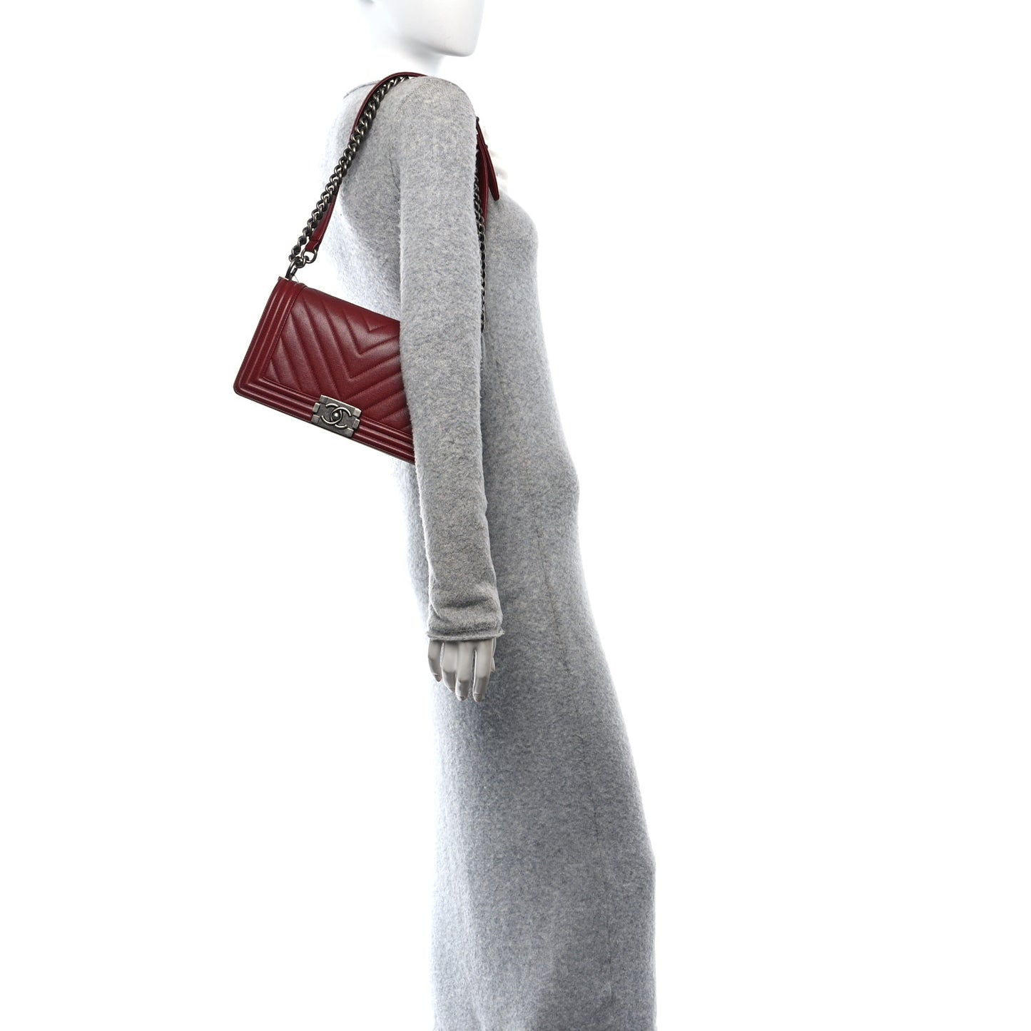 Caviar Chevron Quilted Medium Boy Flap Red