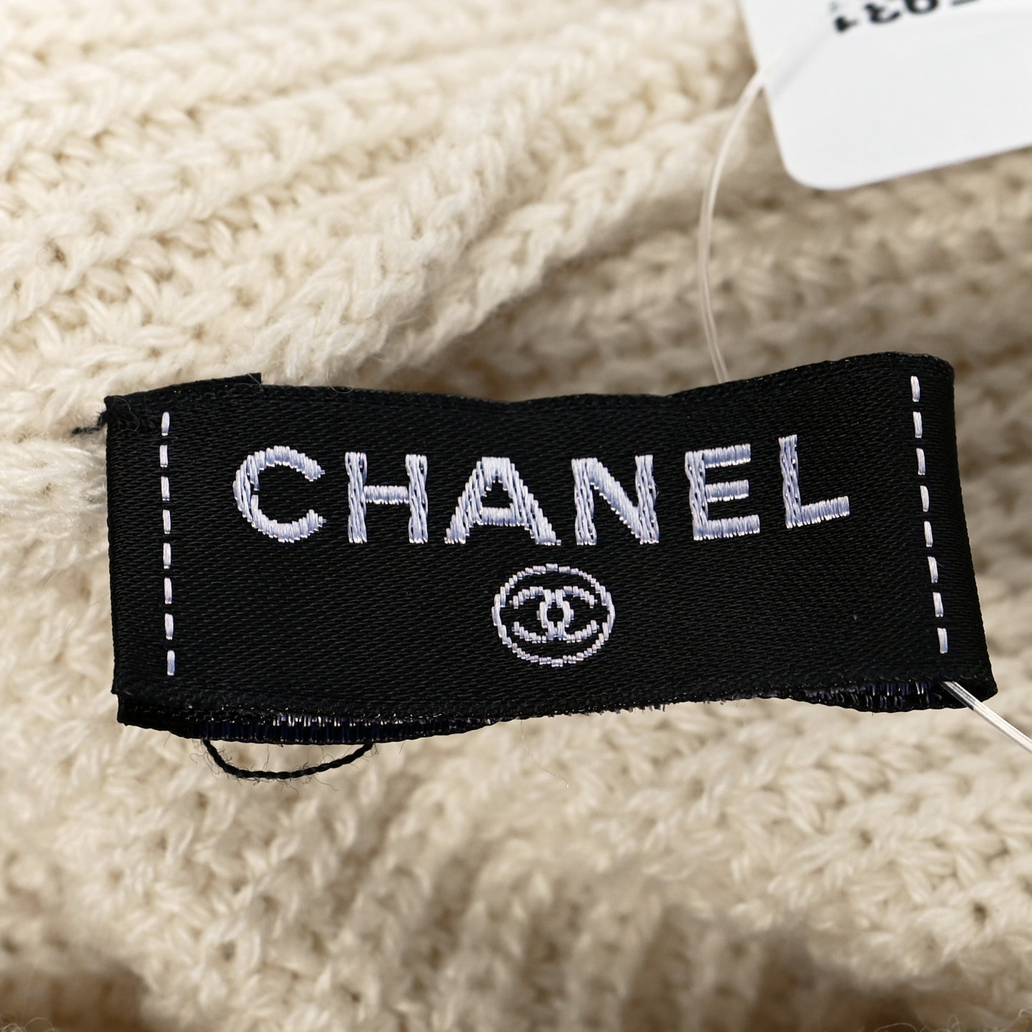 Cashmere Logo Beanie Hat Ivory