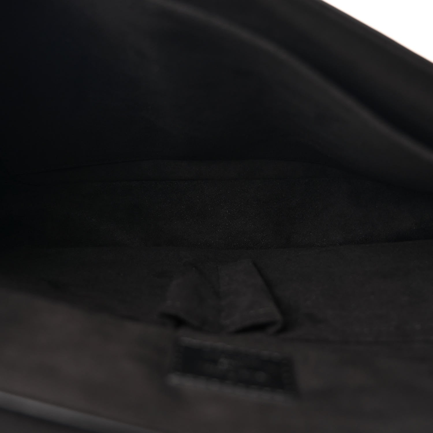Louis Vuitton Epi Christopher Messenger Black 5 of 10