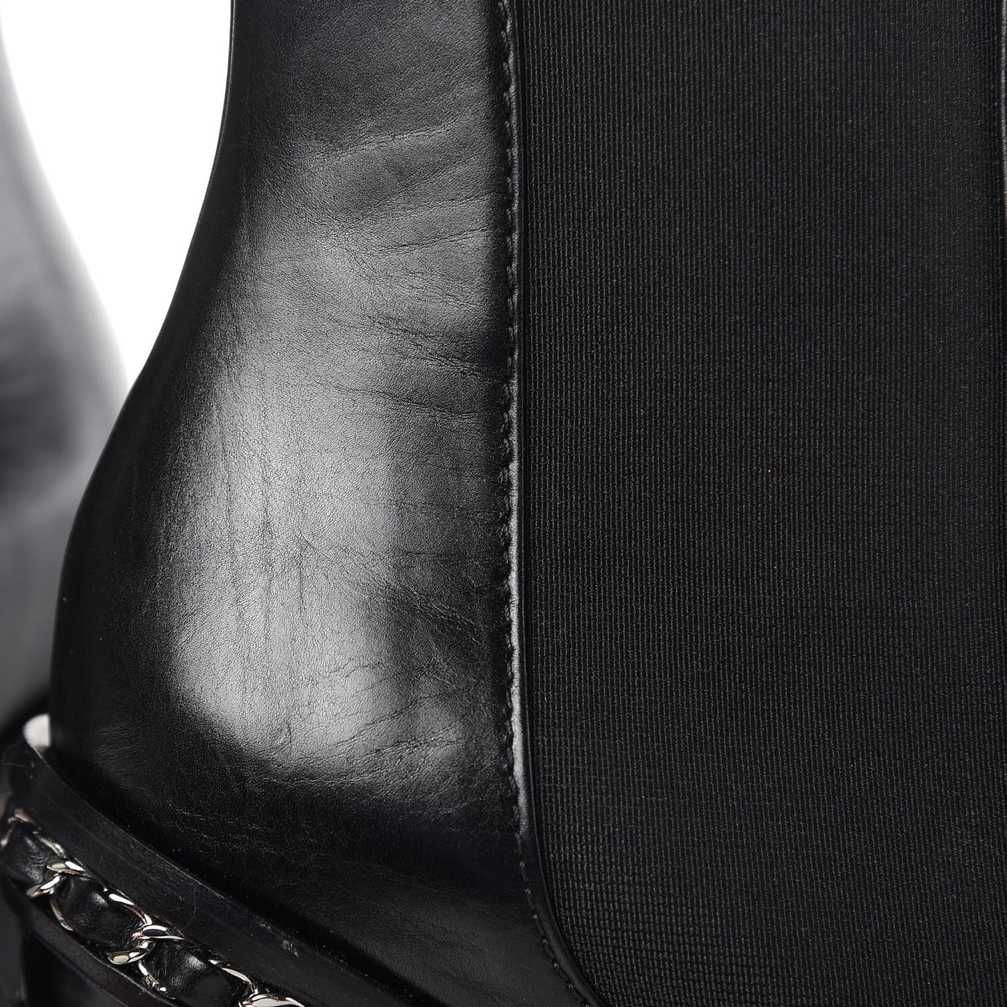 Calfskin Chain Around Elastic Boots 39 Black