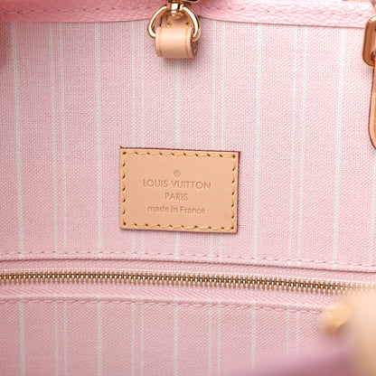 Louis Vuitton Monogram Giant By The Pool Onthego GM Light Pink 8 of 11