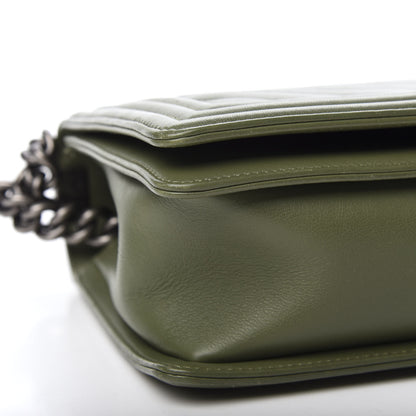 Chanel Calfskin Chevron Quilted New Medium Boy Flap Dark Green 5 of 14