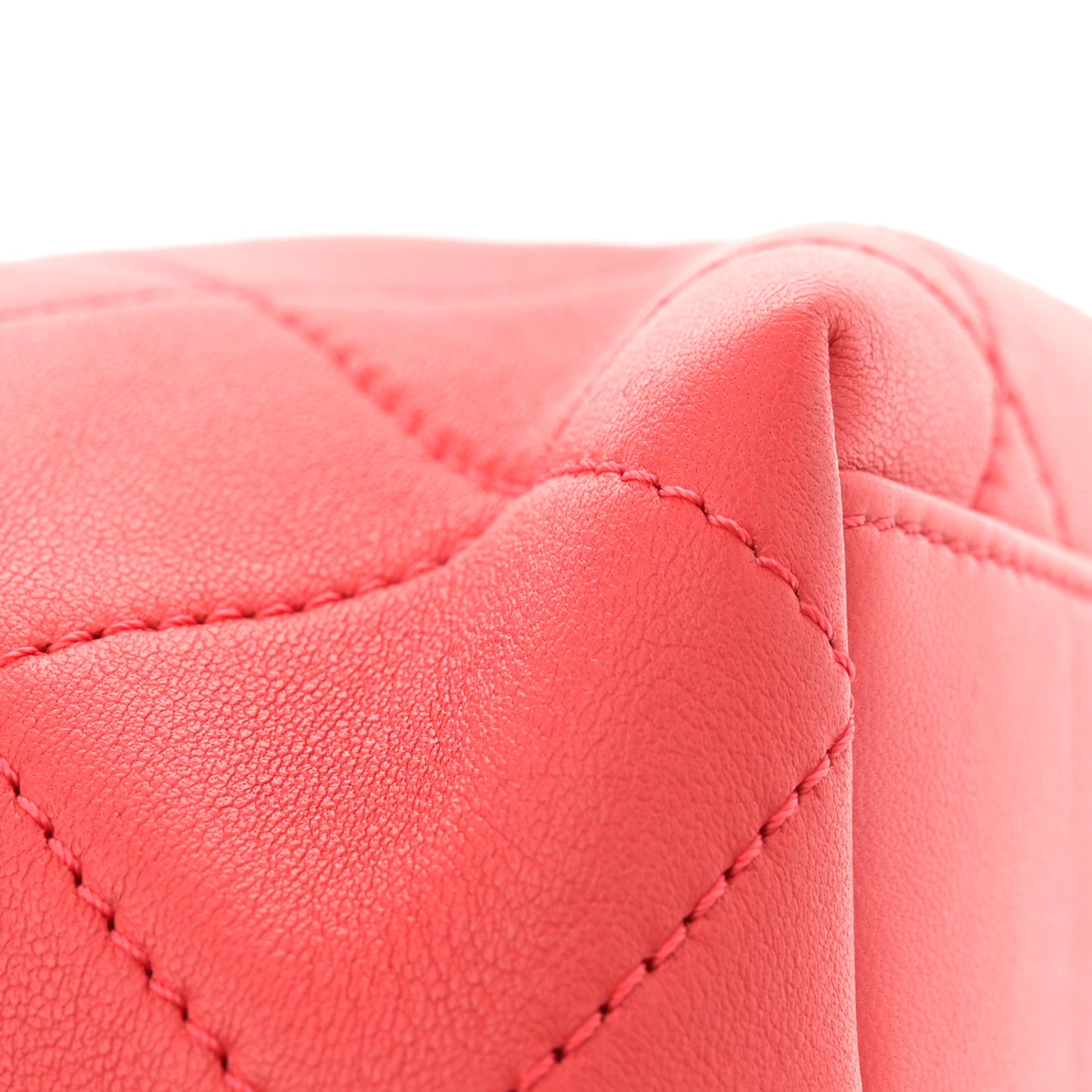 Lambskin Resin Quilted Small Pearl Samba Bucket Bag Red