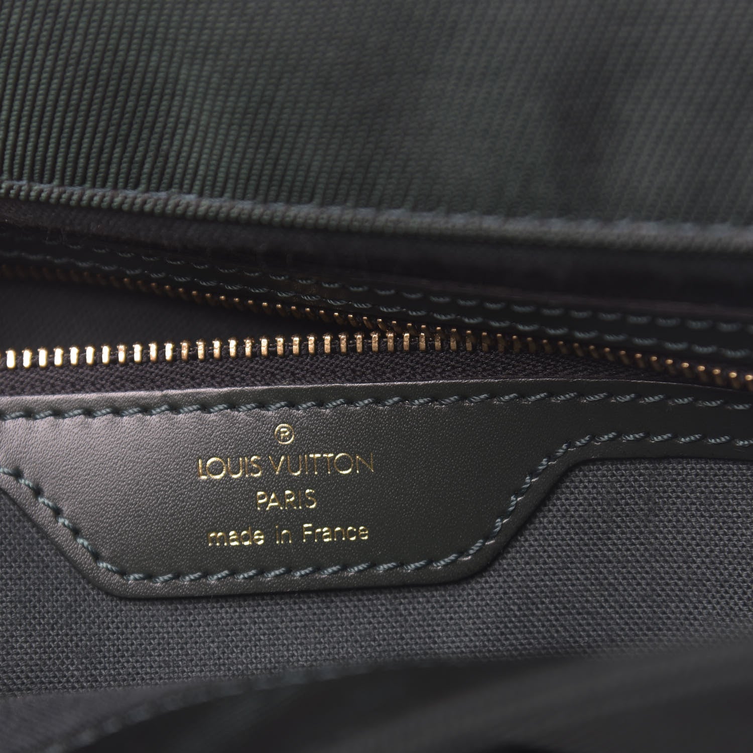 Louis Vuitton Taiga Viktor Messenger Bag Epicea 6 of 11