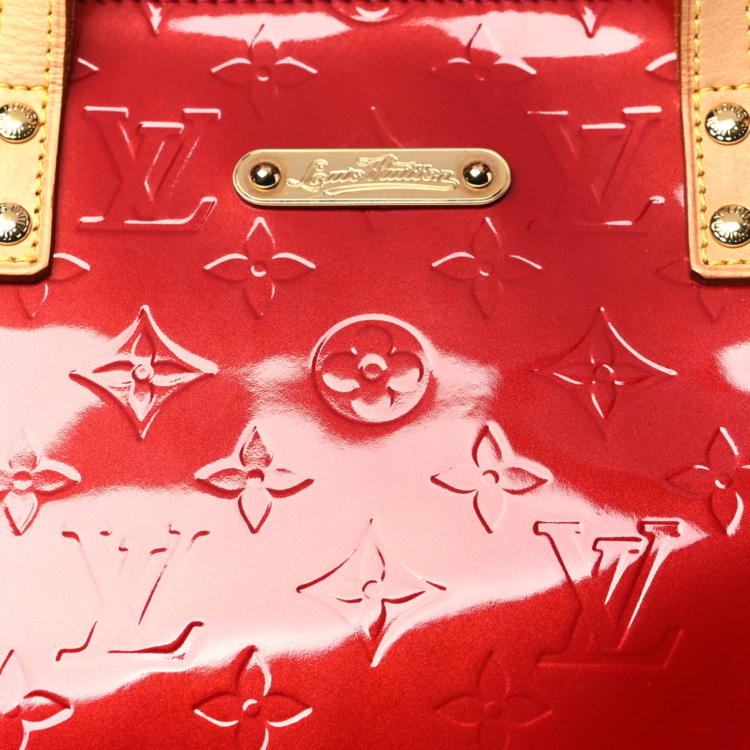 Louis Vuitton Vernis Bellevue PM Pomme D'Amour 7 of 9