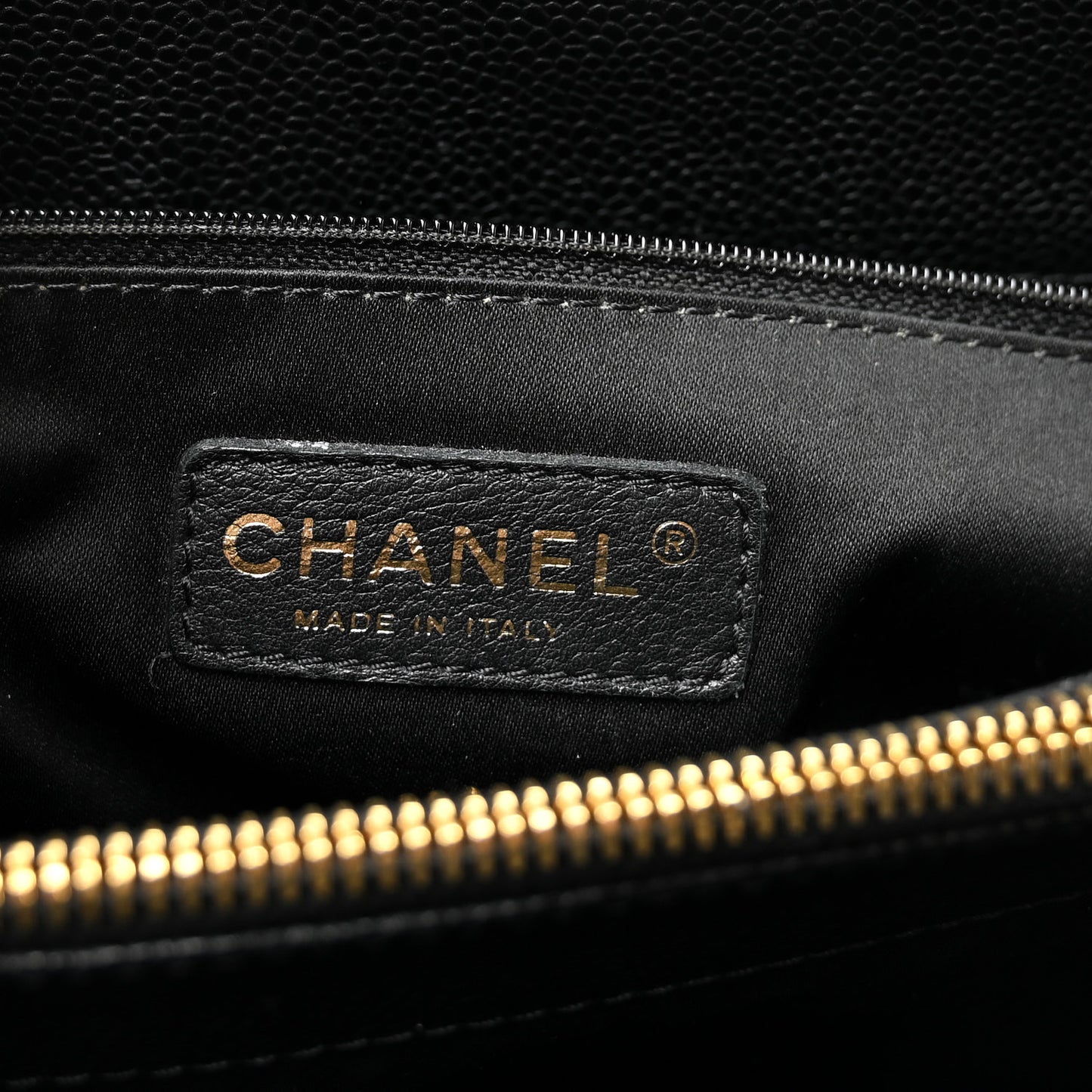 Caviar Large CC Shoulder Bag Black