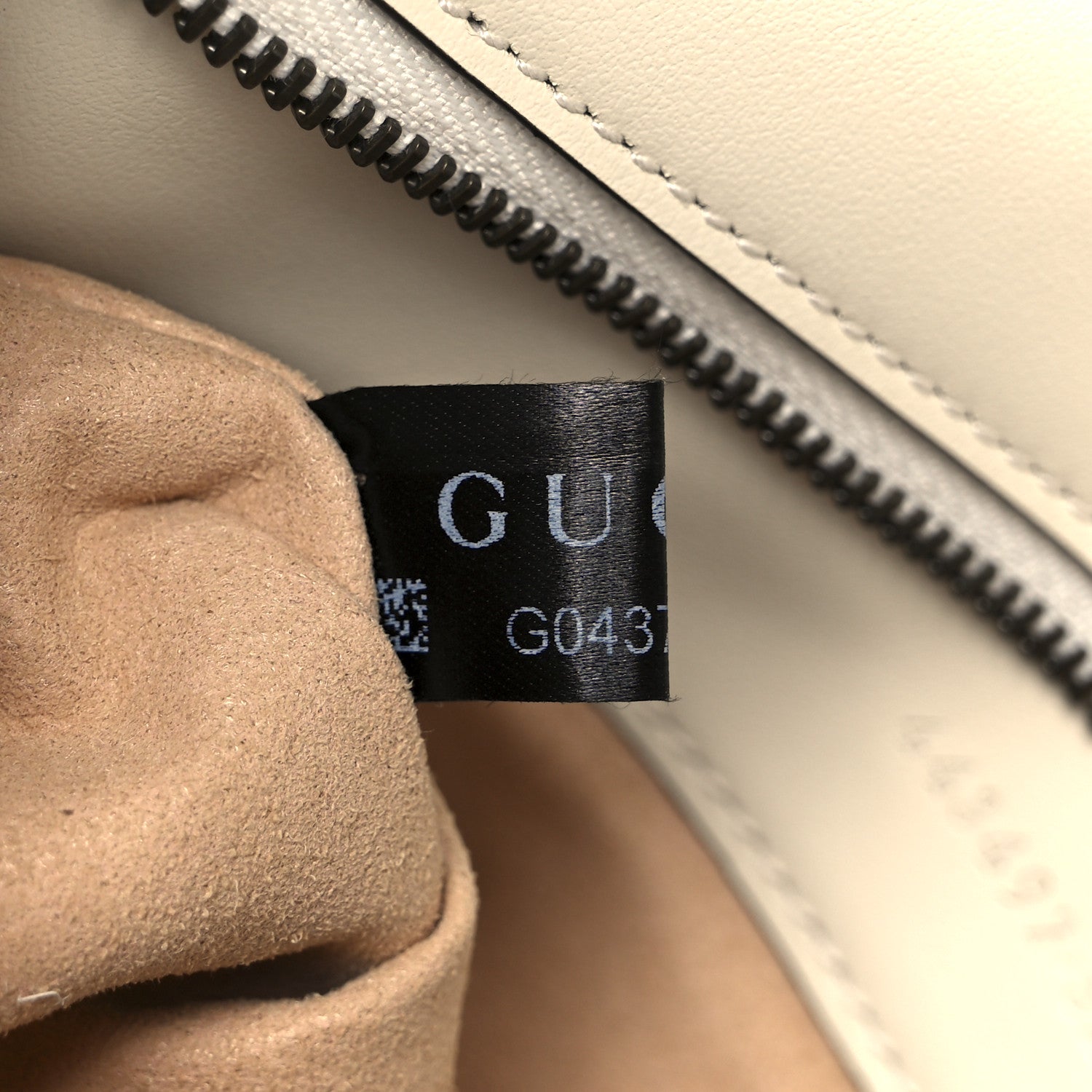 Gucci Calfskin Matelasse Small GG Marmont Shoulder Bag White 8 of 11