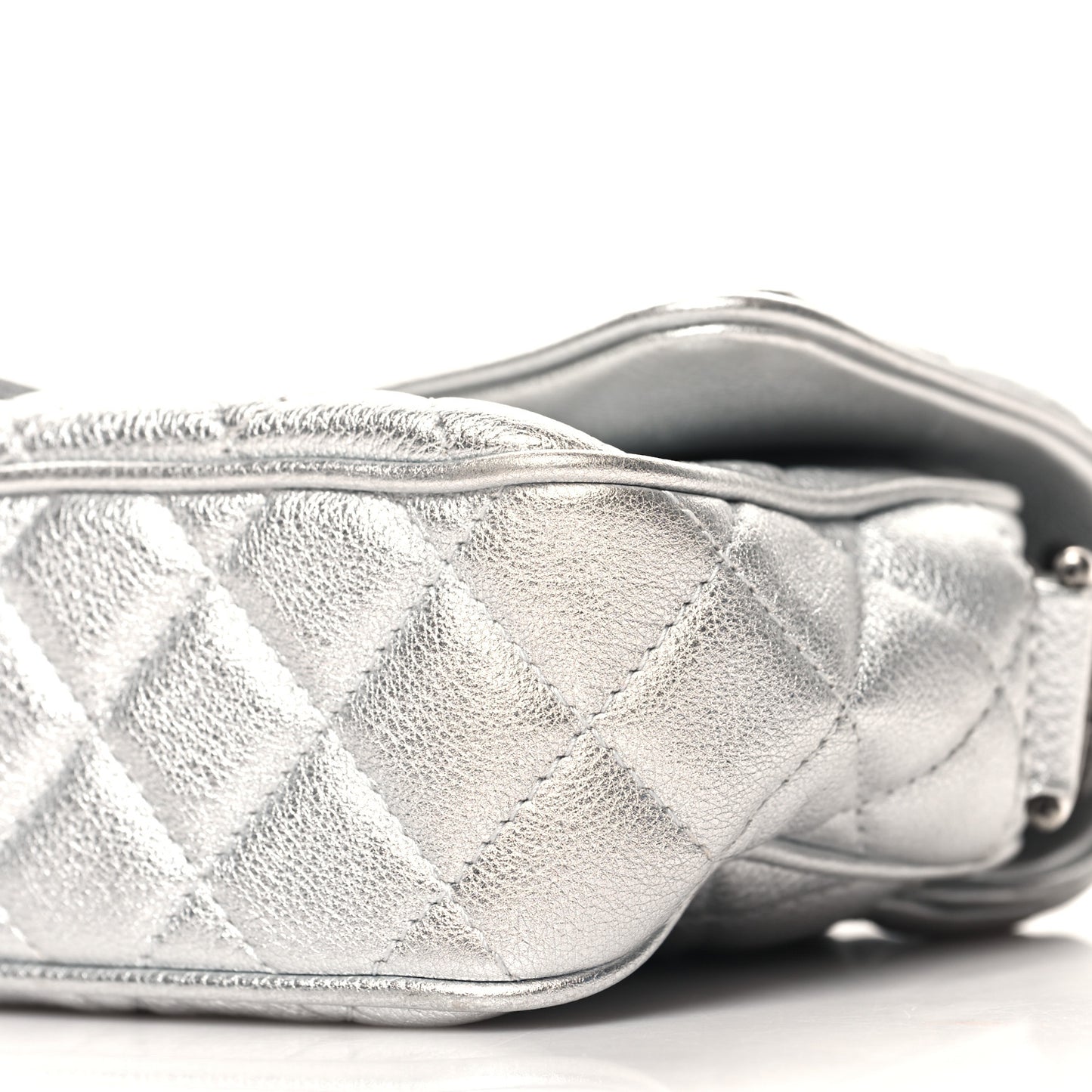 Metallic Calfskin Quilted Small Chain Detail Flap Silver