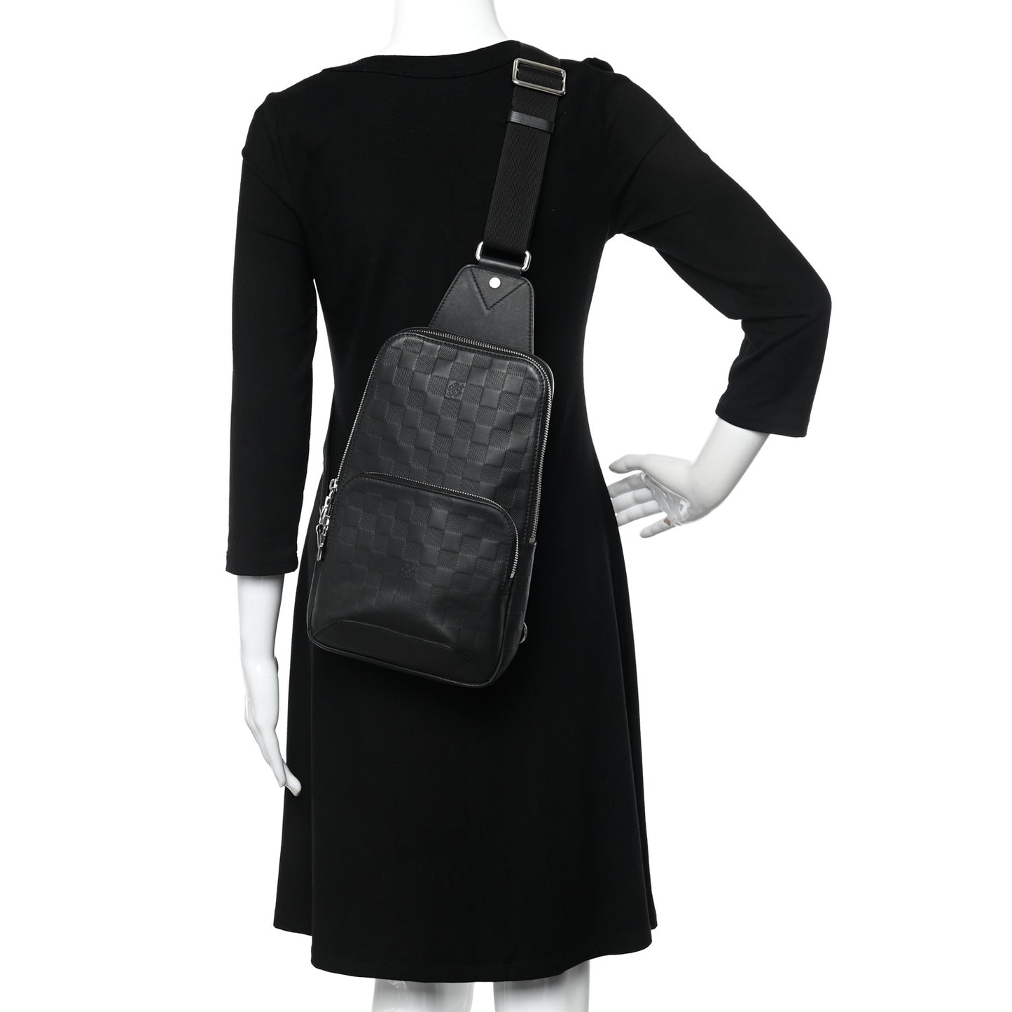 Damier Infini Avenue Sling Bag Onyx