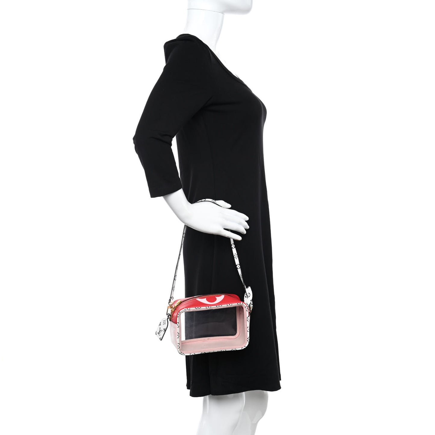 Monogram Giant Beach Pouch Rouge