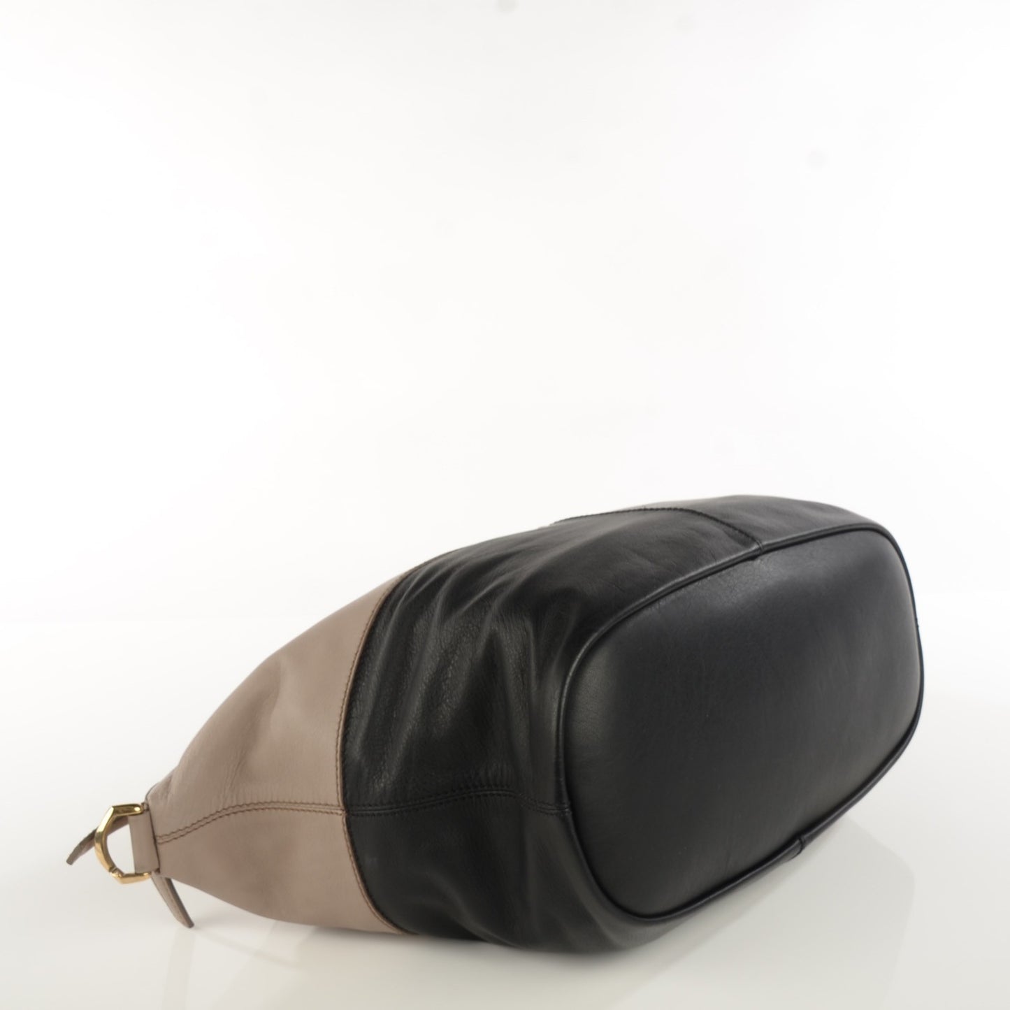 Lambskin Medium Nightingale Sand Black