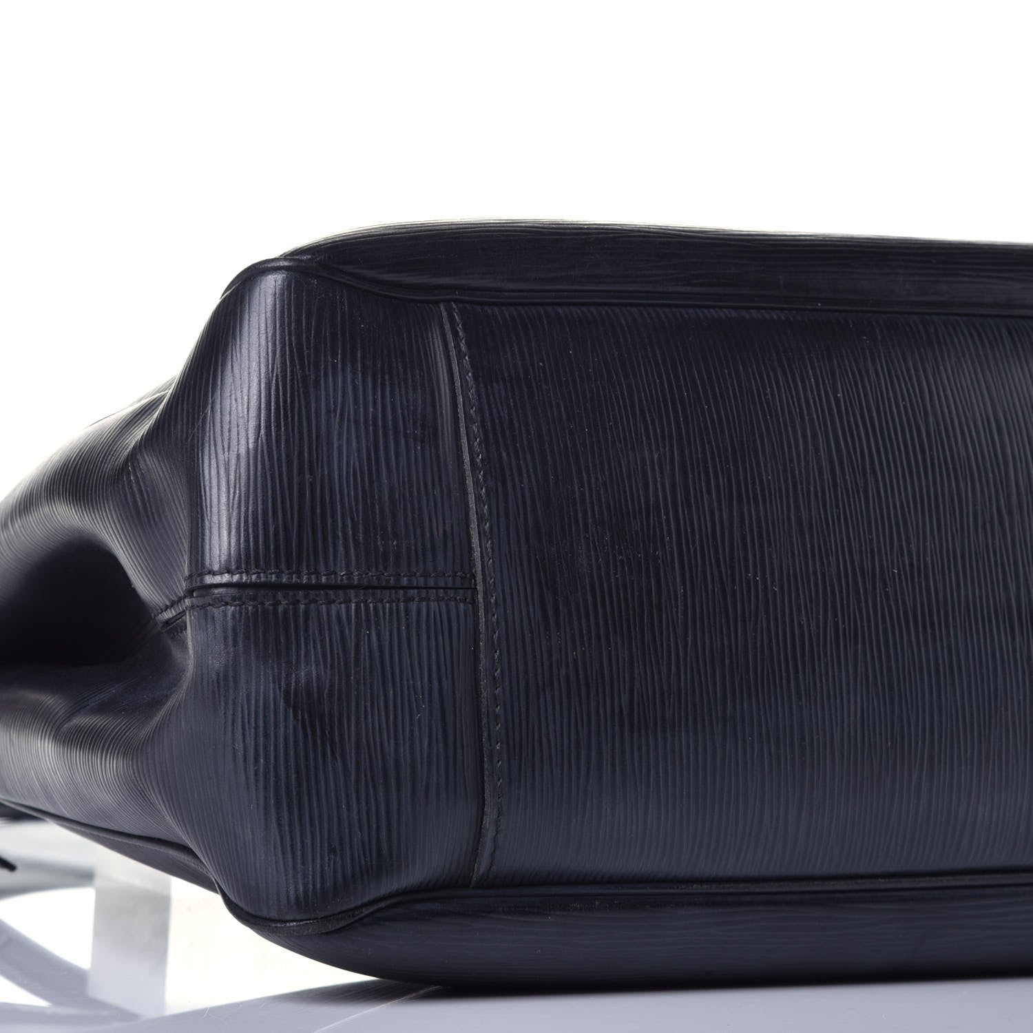 Louis Vuitton Epi Passy GM Black 11 of 15