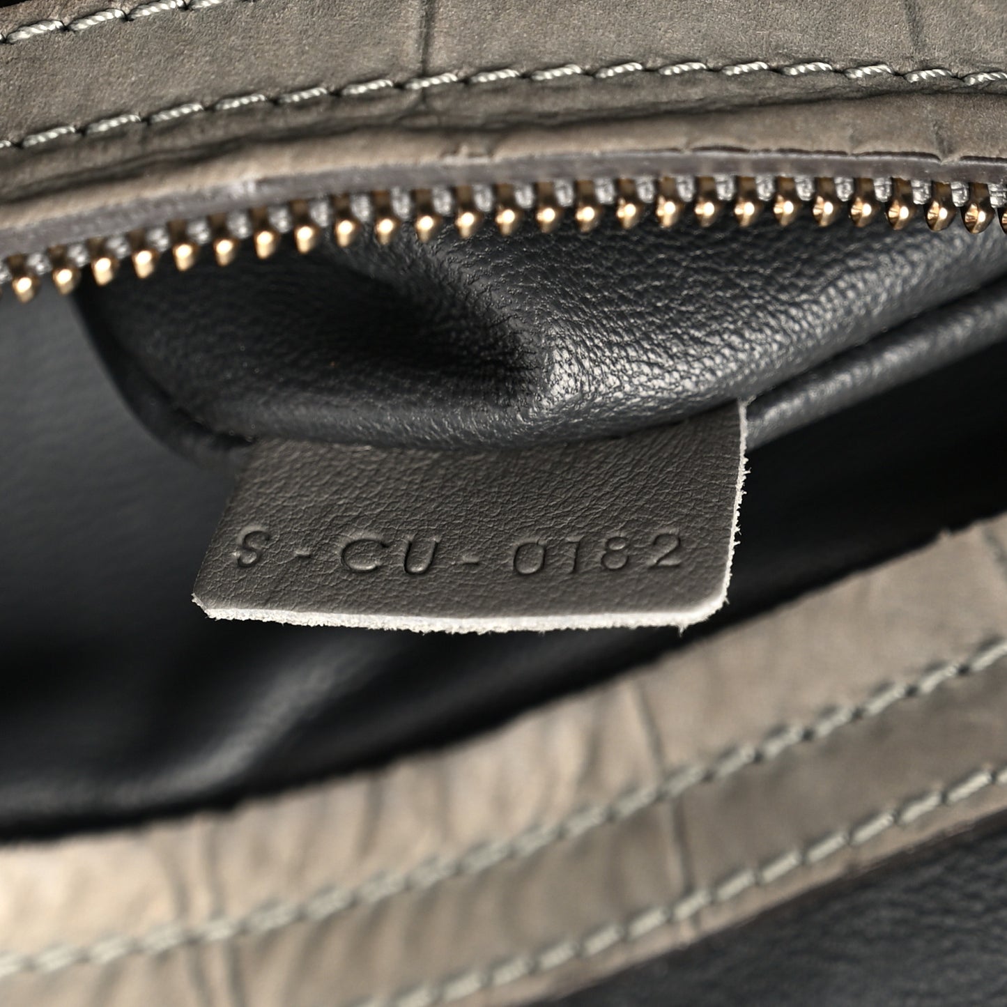 Crocodile Embossed Nubuck Large Phantom Luggage Grey