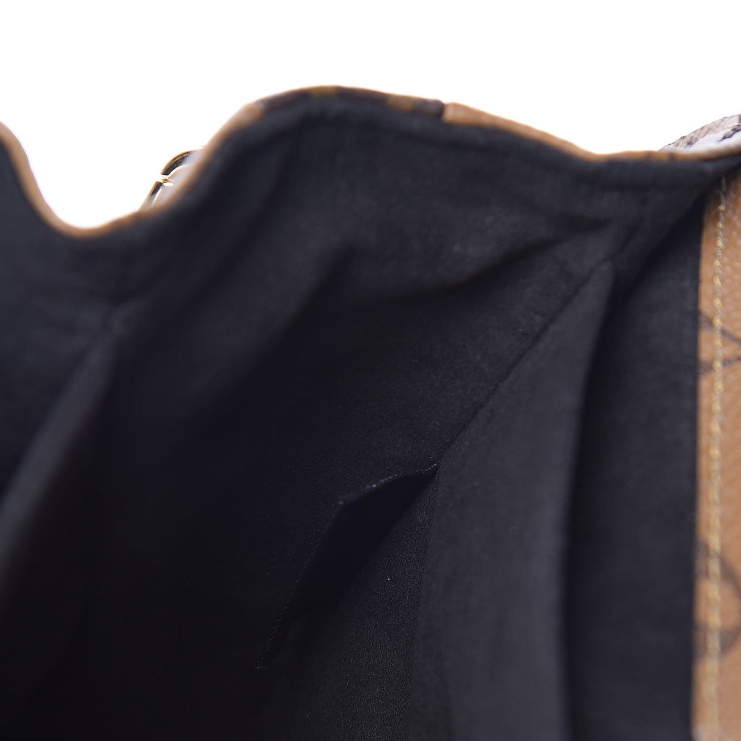 Reverse Monogram Pochette Metis