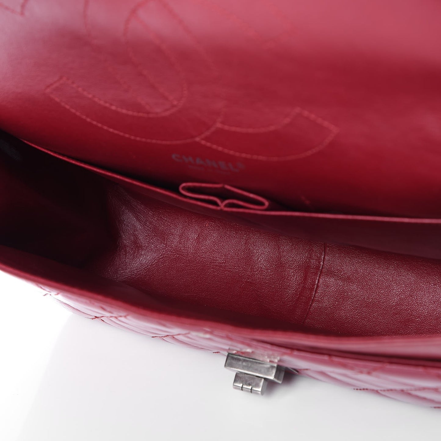 Distressed Patent 2.55 Reissue 227 Flap Raspberry Red