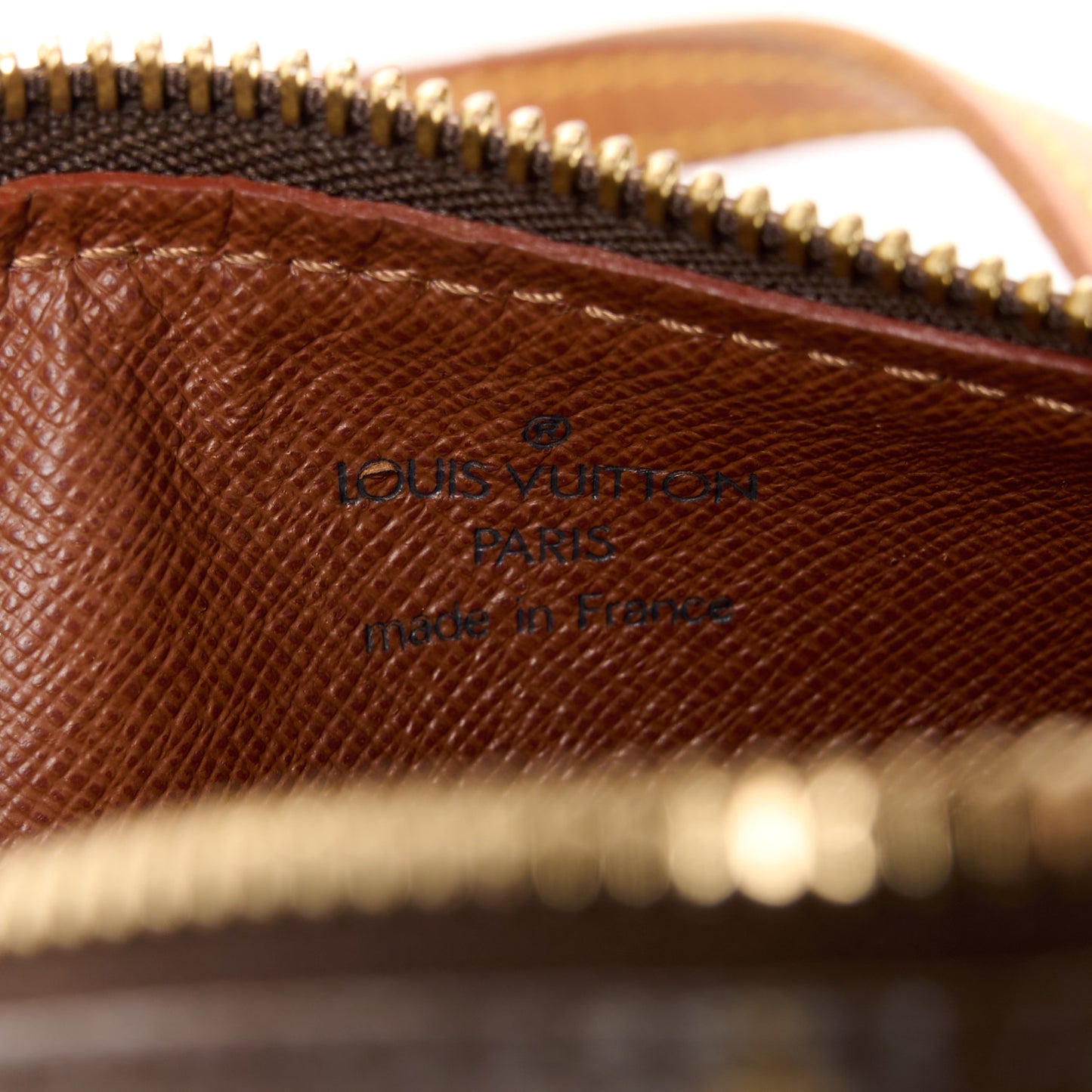 Monogram Papillon 19