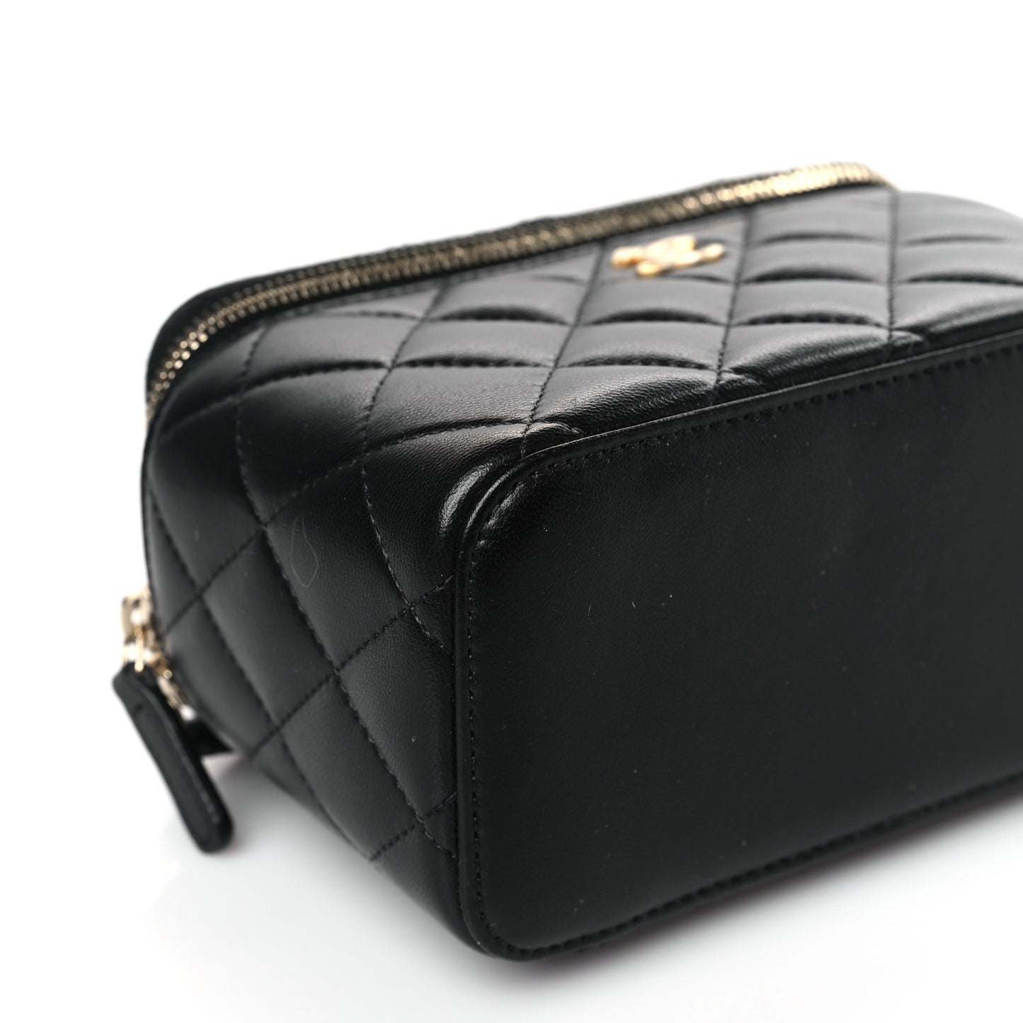 Lambskin Quilted Small Pearl Crush Vanity Case With Chain Black