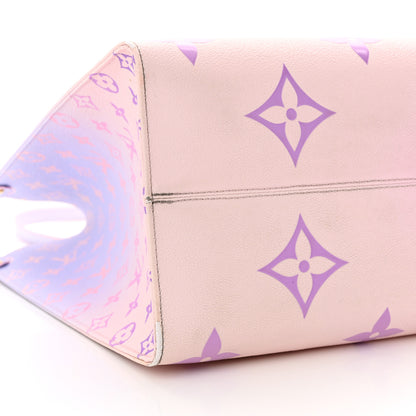 Louis Vuitton Monogram Giant Spring In The City Onthego GM Sunrise Pastel 8 of 21