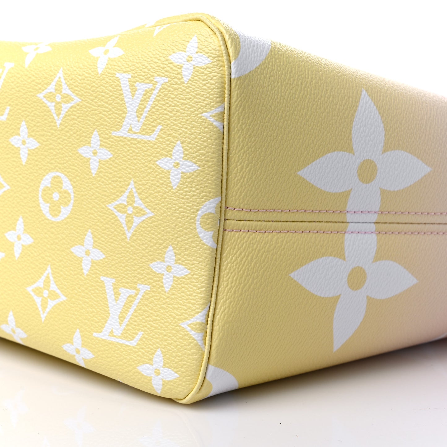 Monogram Giant By The Pool Neverfull MM Light Pink