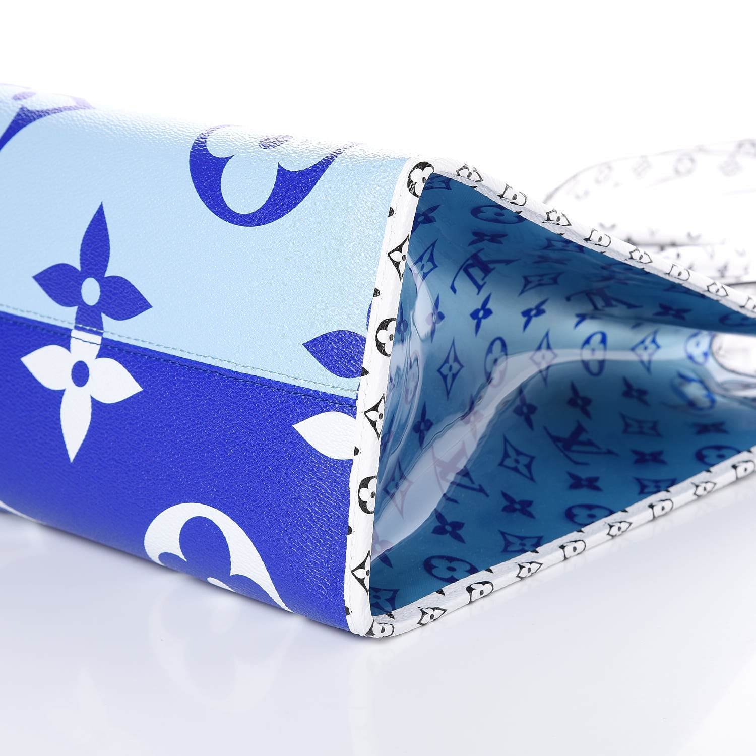 Louis Vuitton Monogram Giant Hawaii Onthego Blue 6 of 9