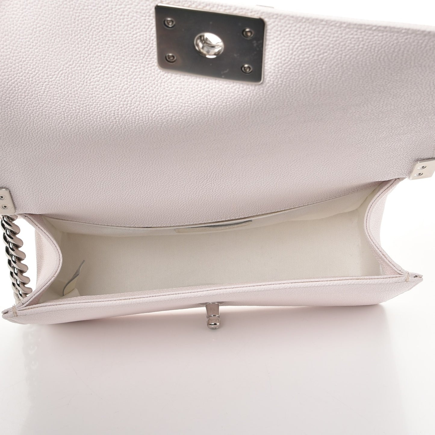 Caviar Quilted Medium Boy Flap White