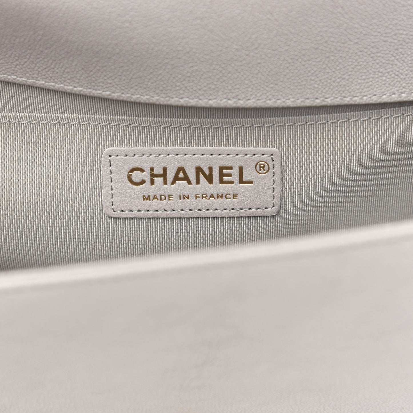 Caviar Quilted Medium Boy Flap Grey