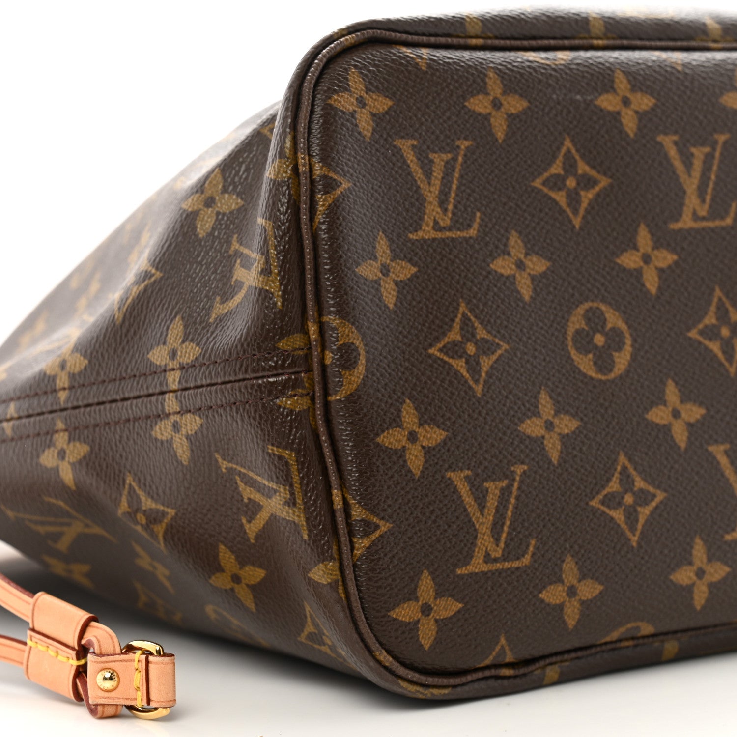 Louis Vuitton Monogram V Neverfull MM Grenade 9 of 15