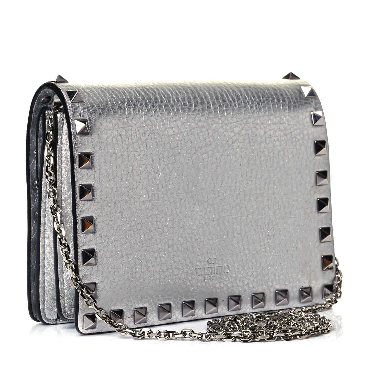 Metallic Pebbled Calfskin Rockstud Wallet on Chain Silver