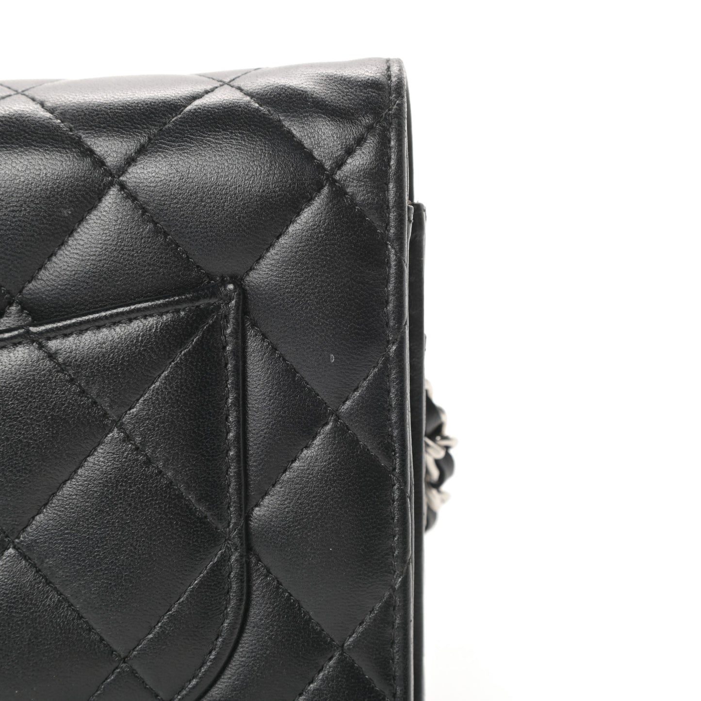 Lambskin Quilted Wallet On Chain WOC Black