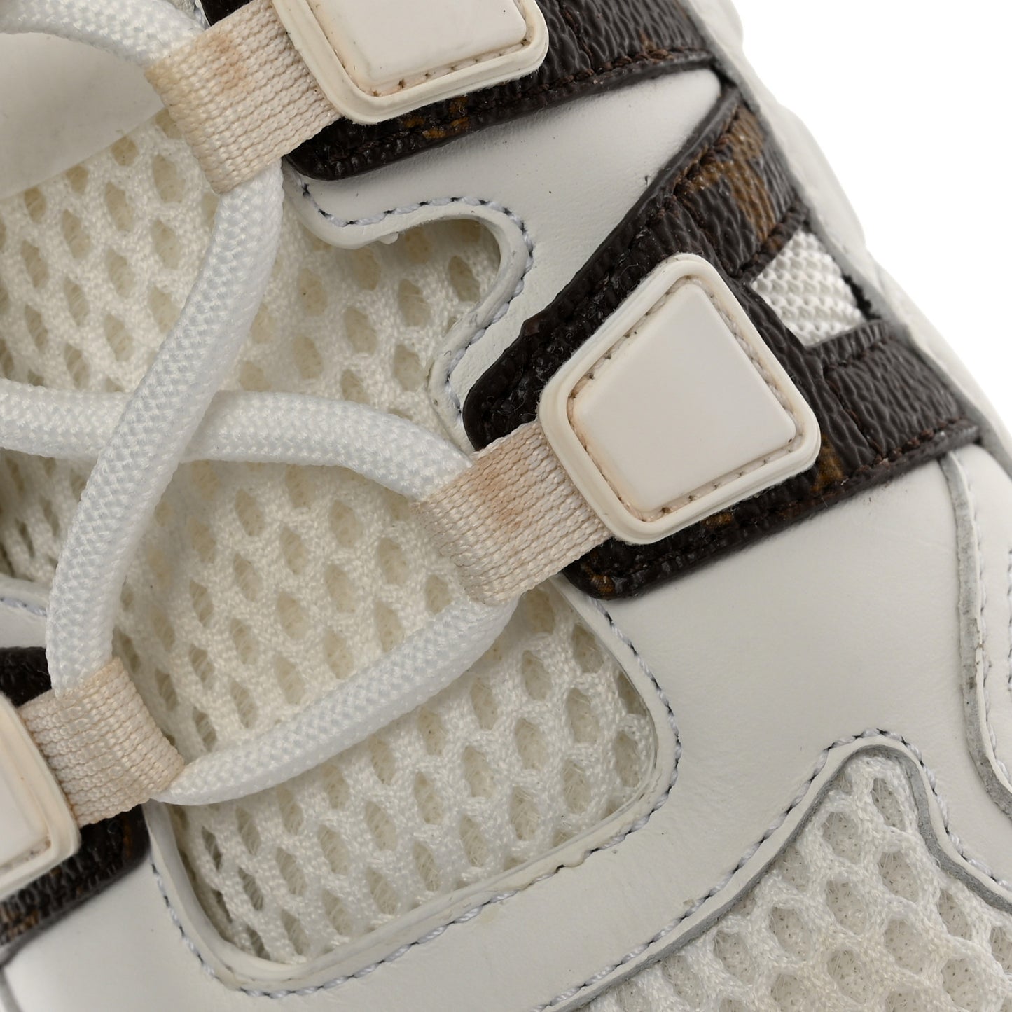 Calfskin Run Away Sneakers 39 White
