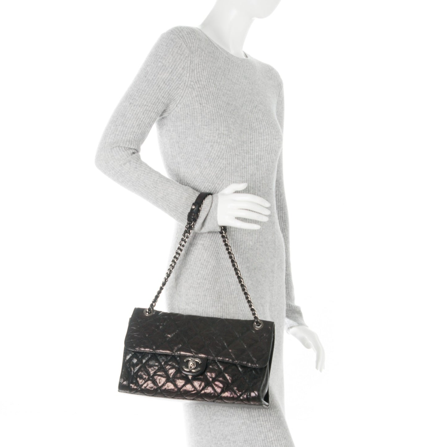 Crumpled Grained Calfskin Jumbo CC Crave Flap Black