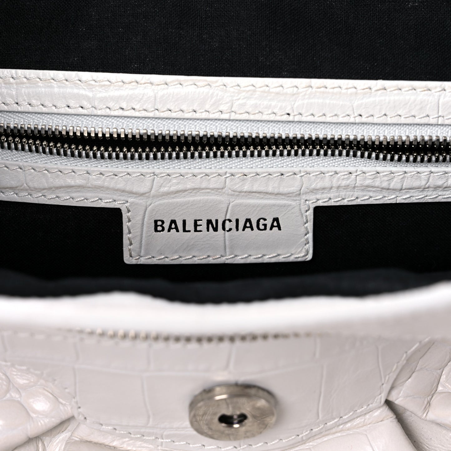 Extra Supple Calfskin Crocodile Embossed Medium Le Cagole Shoulder Bag White