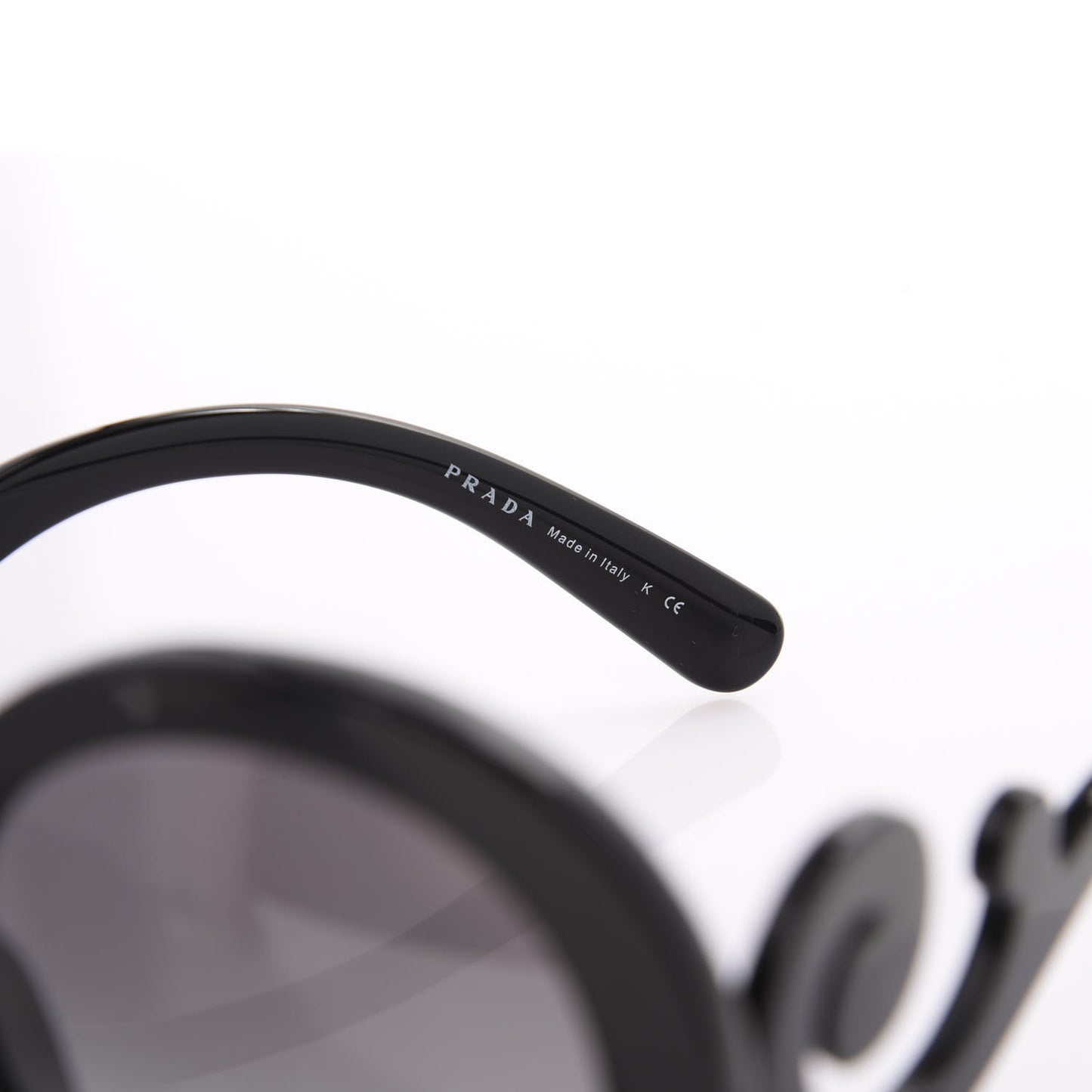 Baroque Sunglasses SPR 27N Black
