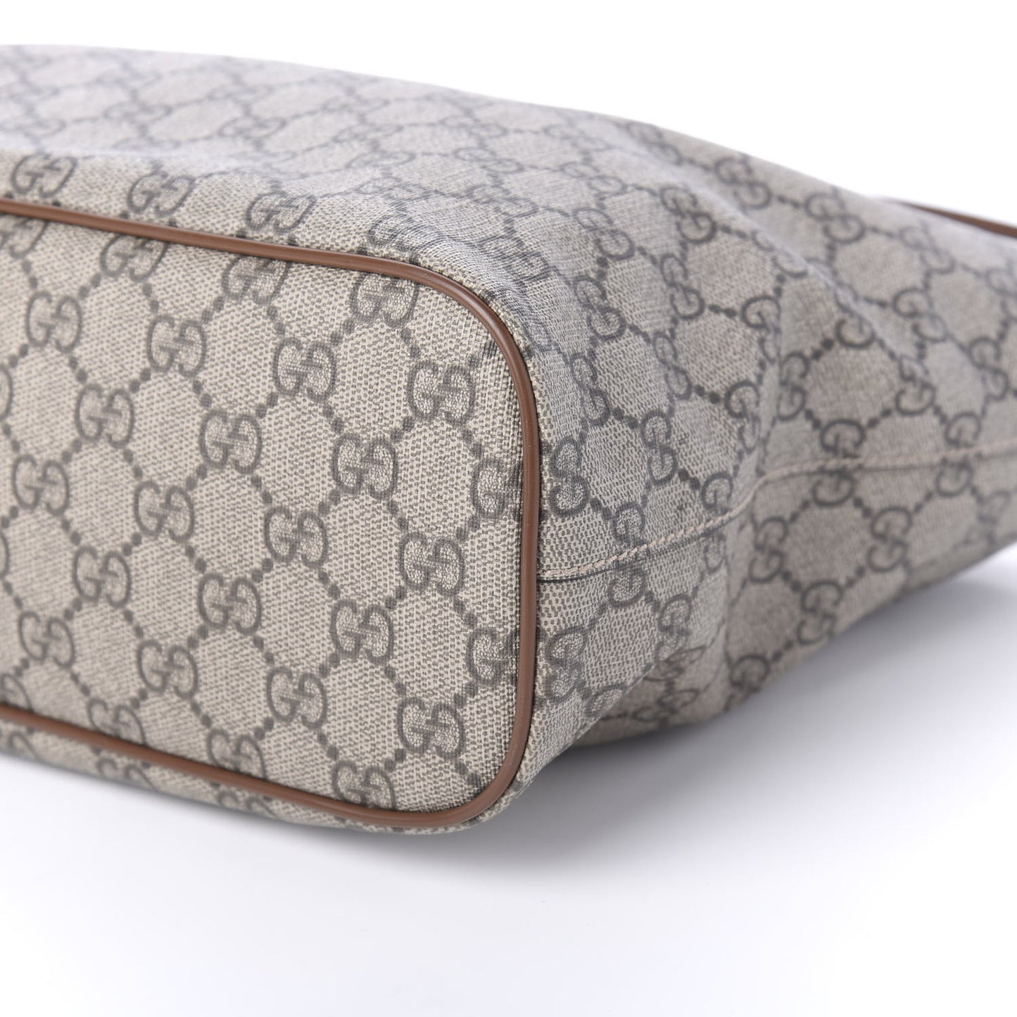 Soft GG Supreme Monogram Small Crossbody Tote Beige Cuir