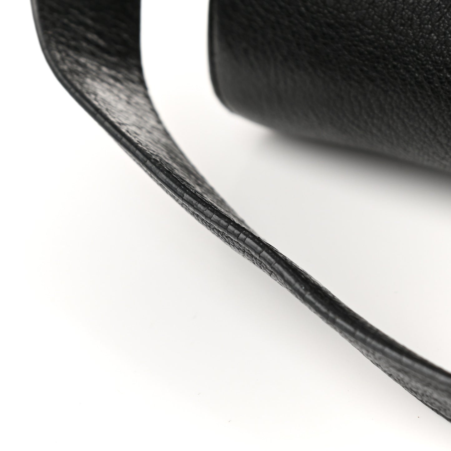 Sugar Goatskin Medium Antigona Black