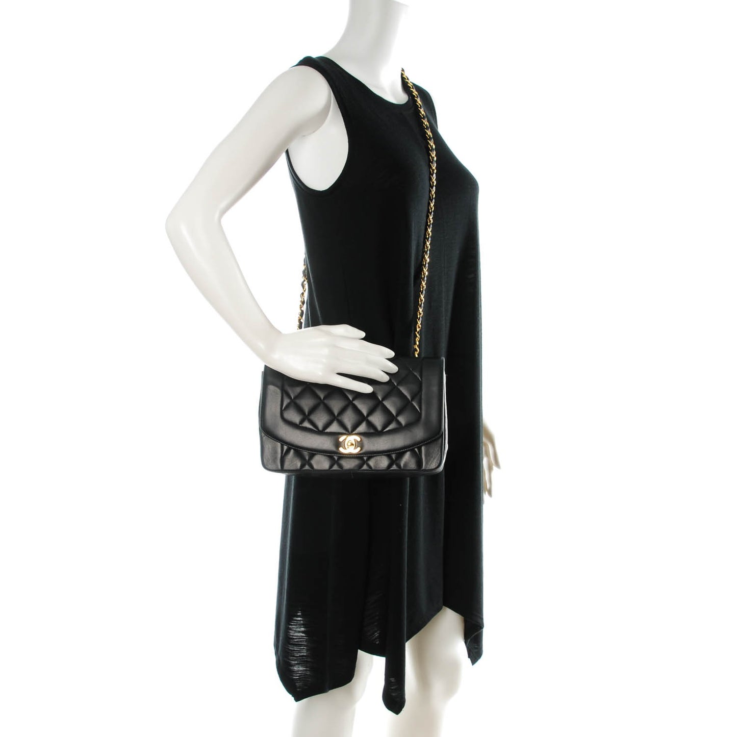 Lambskin Medium Single Flap Black