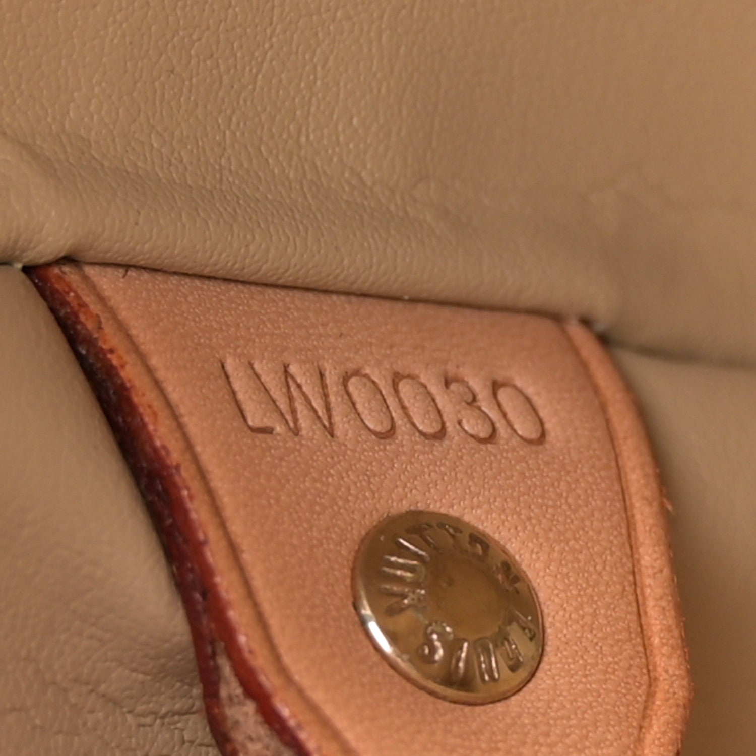 Louis Vuitton Vernis Houston Noisette 7 of 13