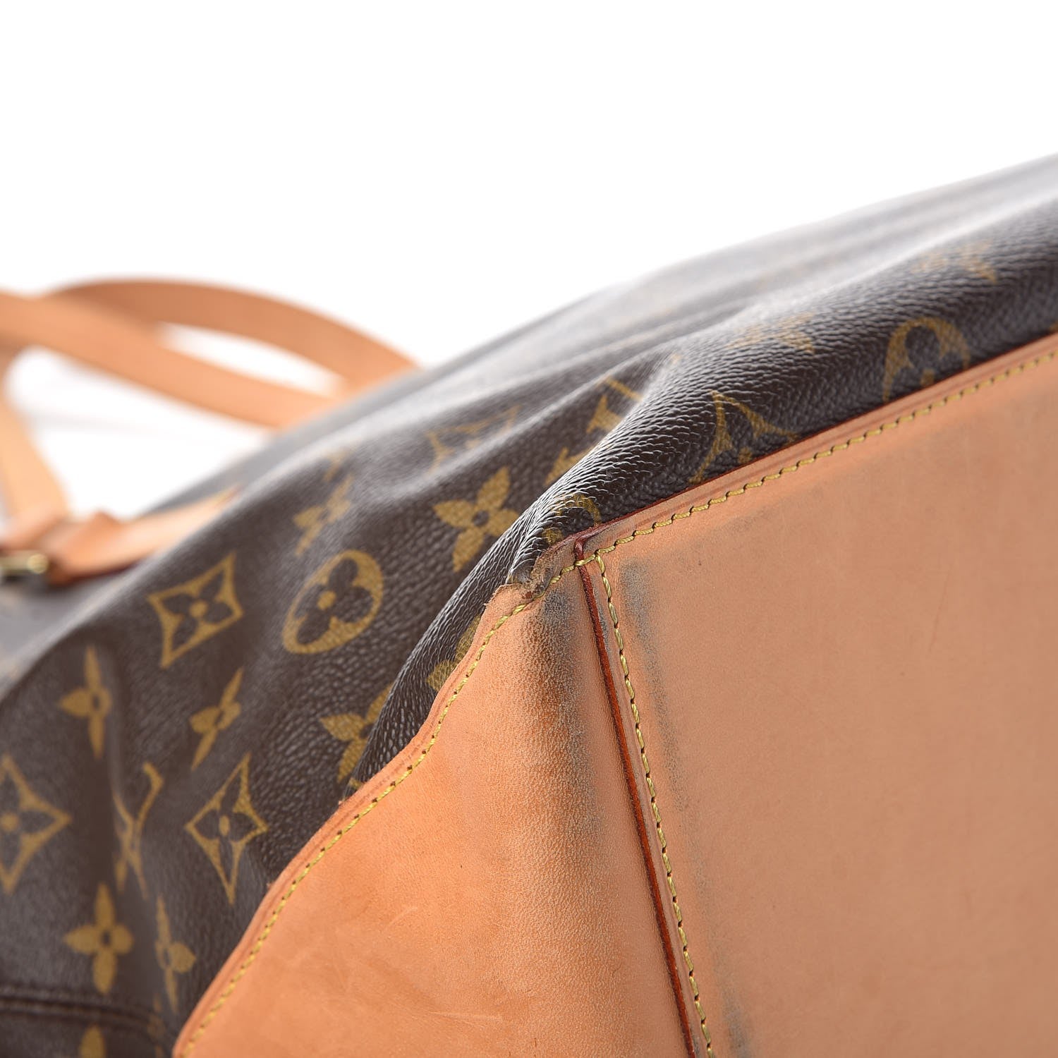 Louis Vuitton Monogram Cabas Mezzo 12 of 13