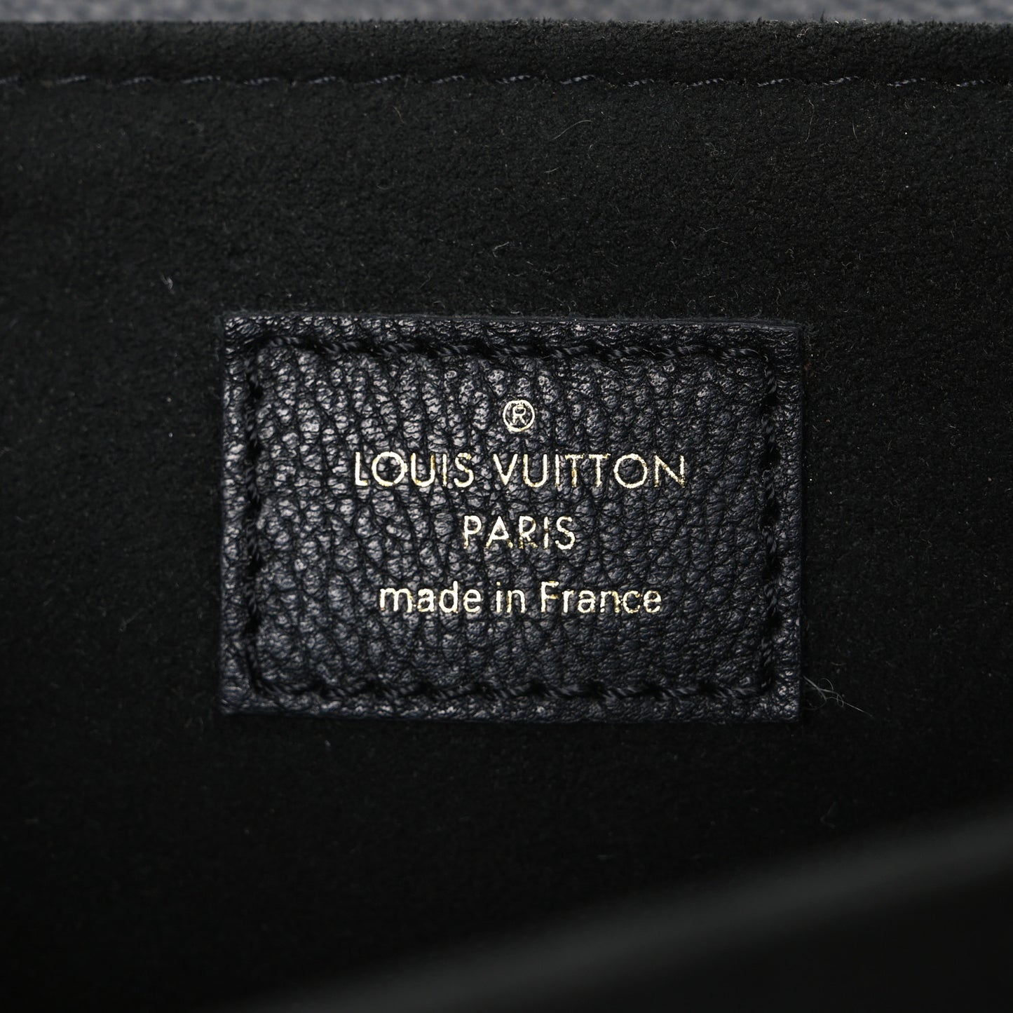 Grained Calfskin Lockme Oxford Black