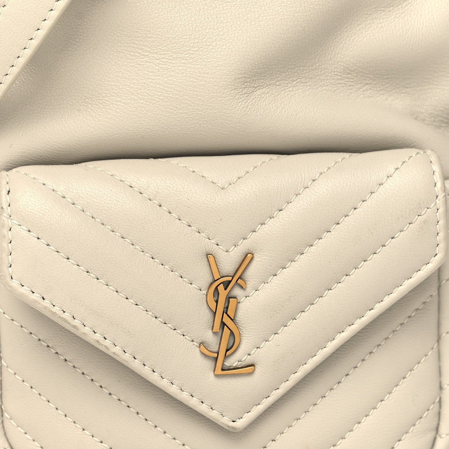 Saint Laurent Lambskin Matelasse Monogram Joe Nano Bucket Bag Blanc Vintage 8 of 13