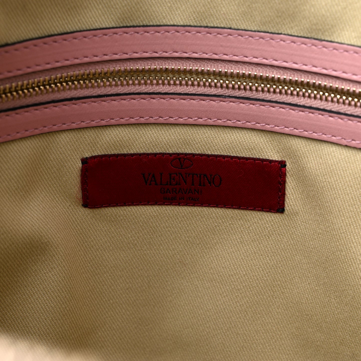 Vitello Rockstud Dome Shopper Pop Gardenia