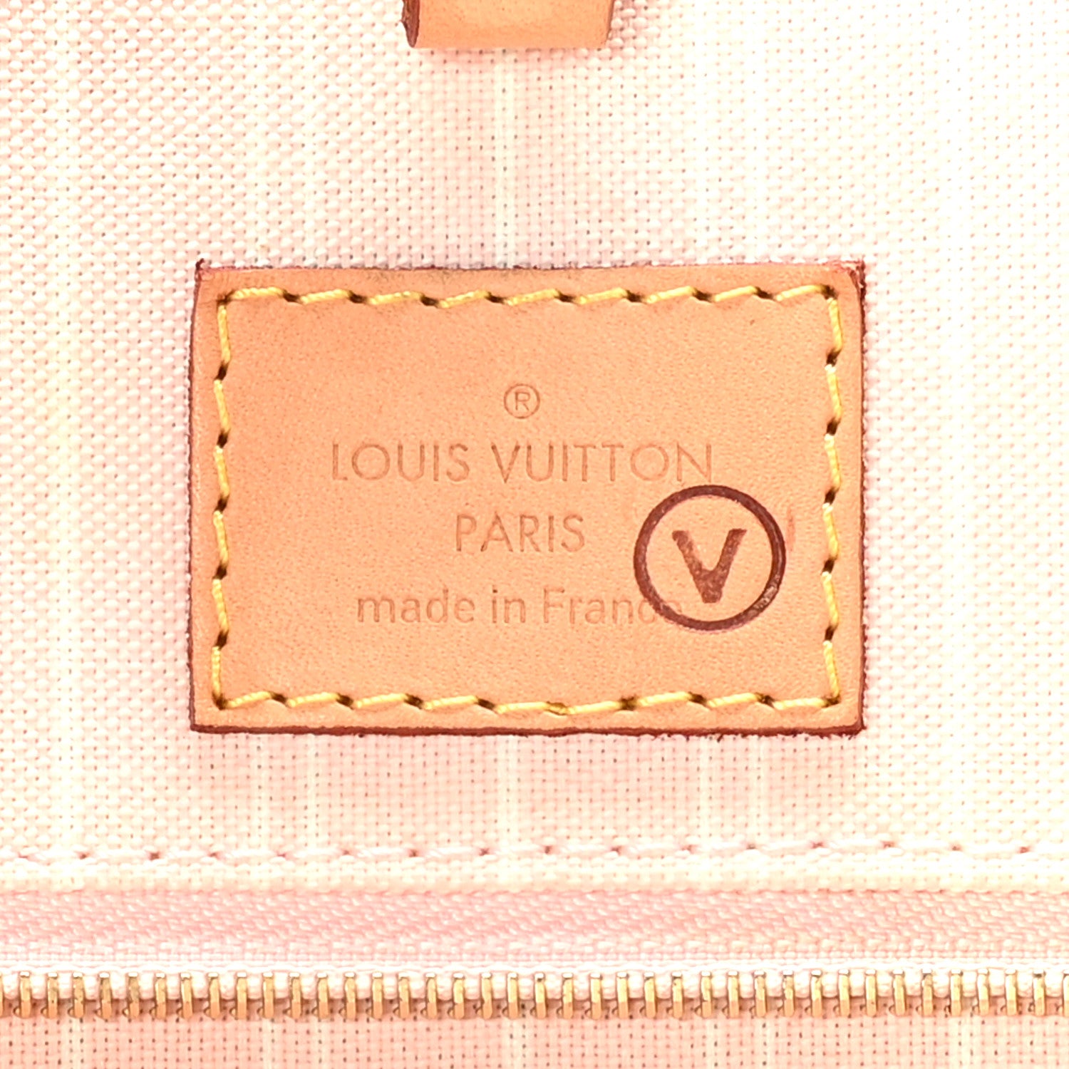 Louis Vuitton Monogram Giant By The Pool Miami Onthego GM Light Pink 6 of 10