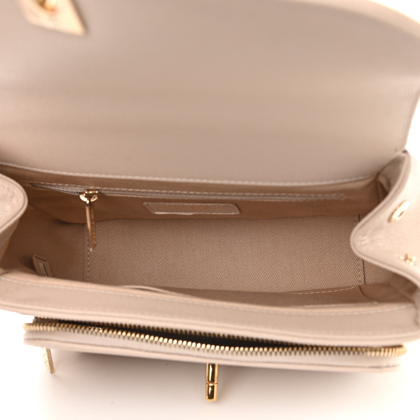 Caviar Quilted Medium Business Affinity Flap Beige