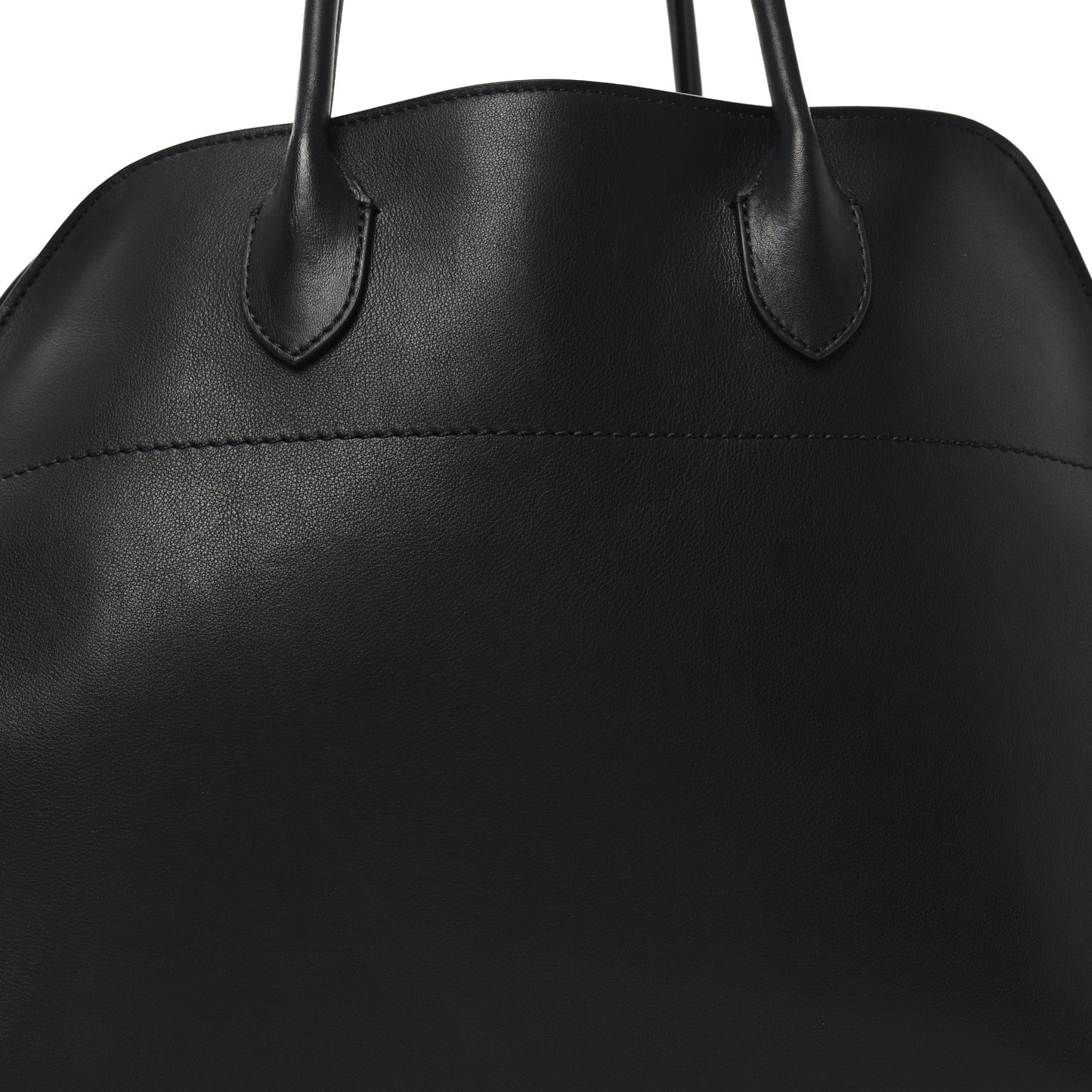 Polished Saddle Calfskin Soft Margaux 15 Black