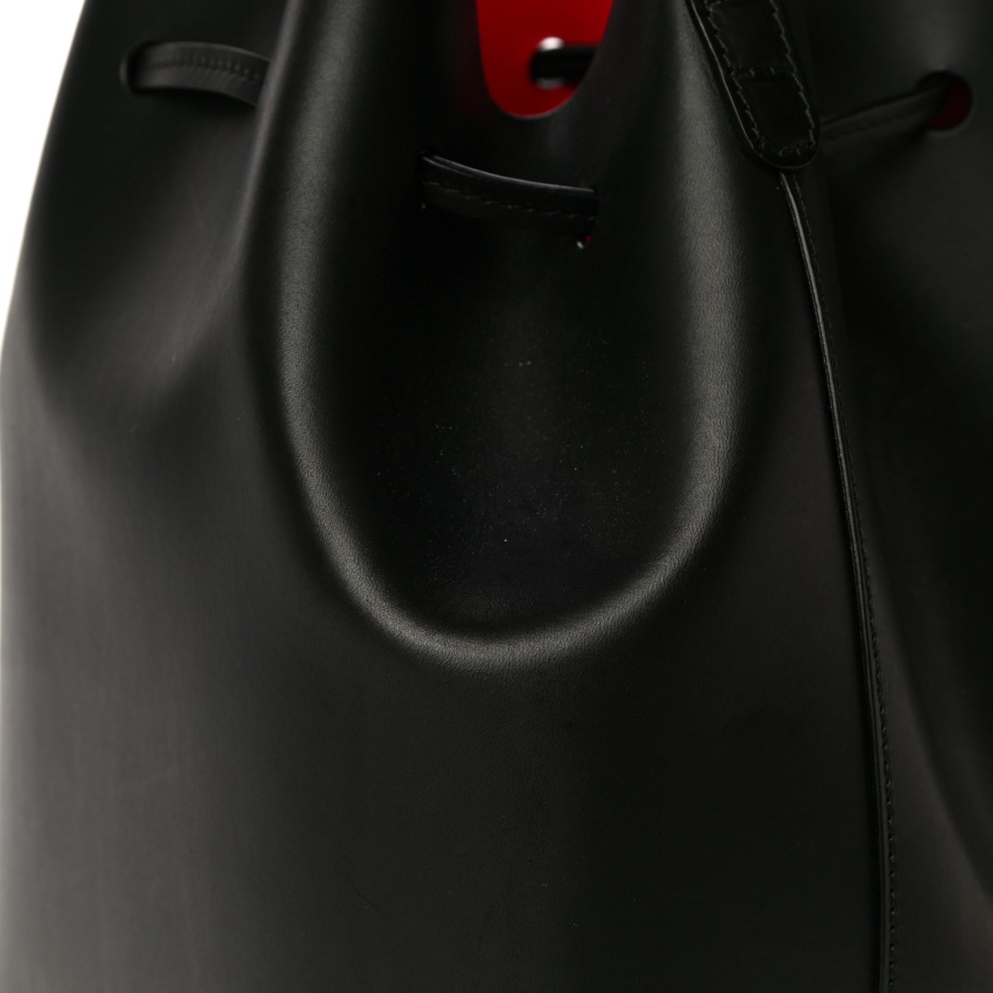 Vegetable Tanned Calfskin Bucket Bag Black Flamma
