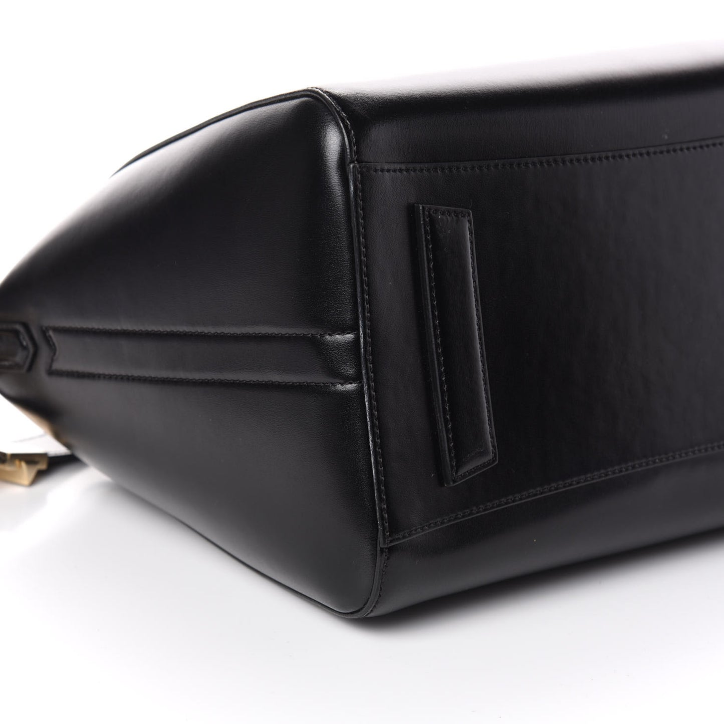 Shiny Lord Calfskin Medium Antigona Black