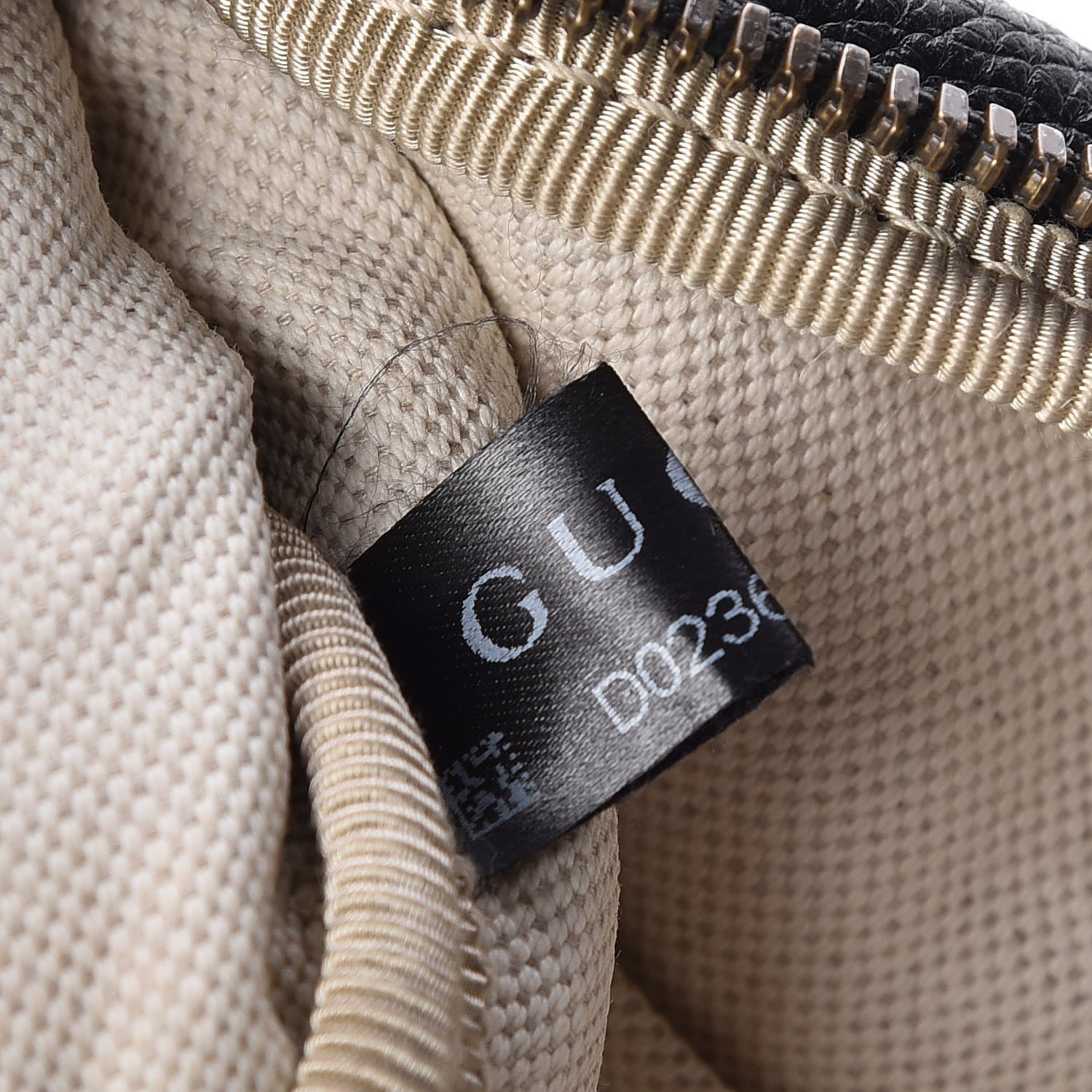 Gucci Grained Calfskin Logo Belt Bag Black 7 of 7